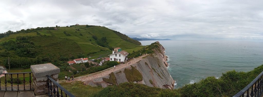 Acantilados del Geoparque-Zumaia
