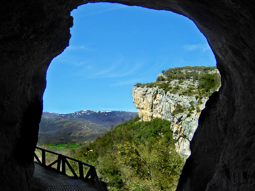 Ojo Guareña leyendas 2