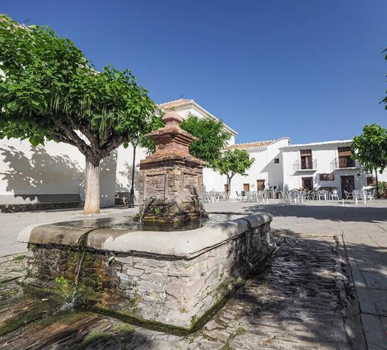 Plaza de Dr. Pérez Ramón 1