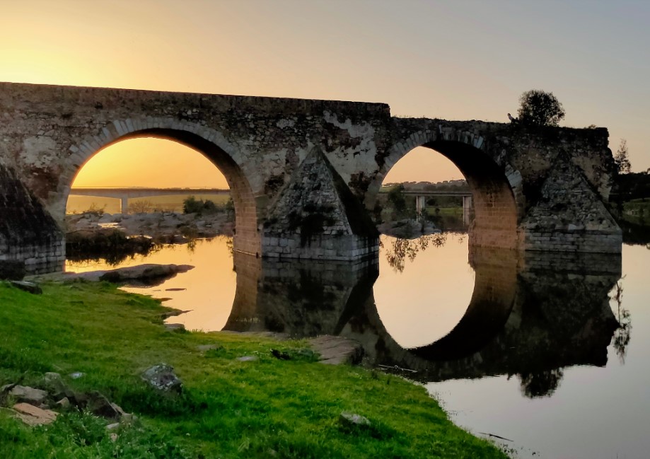 Puente de Ajuda