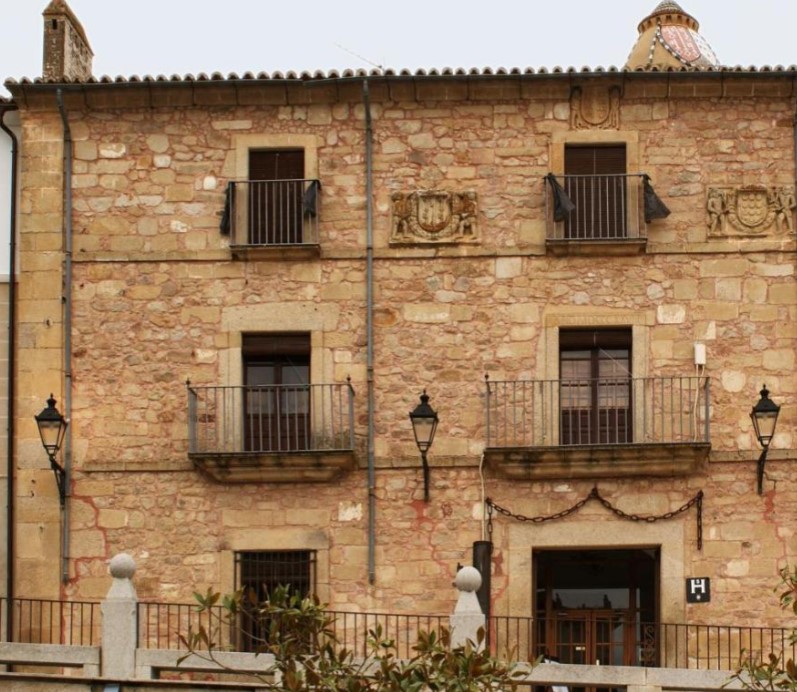 Casa de la Cadena