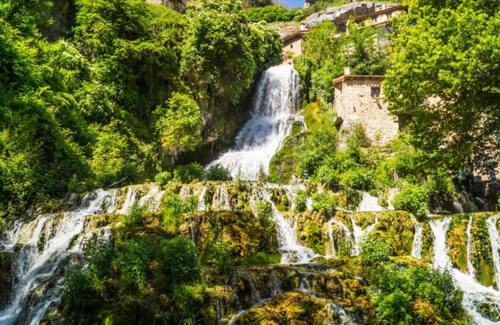 Cascada de Orbaneja del Castillo 1
