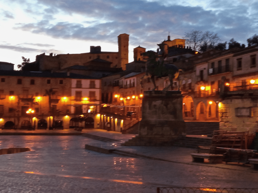 Plaza Mayor de Trujillo mej