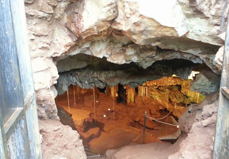 Cuevas de los Postes