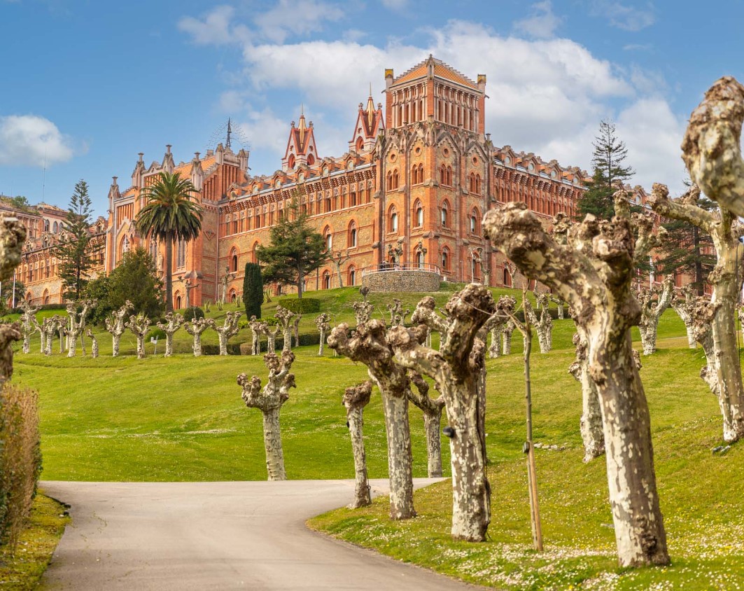 Universidad Pontificia de Comillas 3