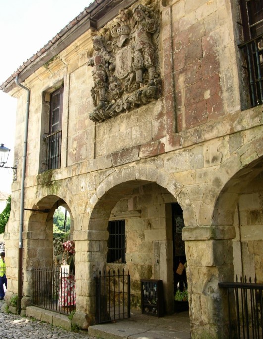 Casa de los Hombrones 2