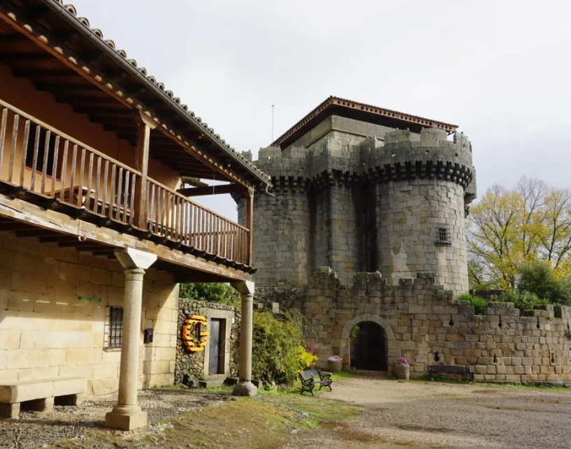 Plaza del Castillo y Casa rectoral