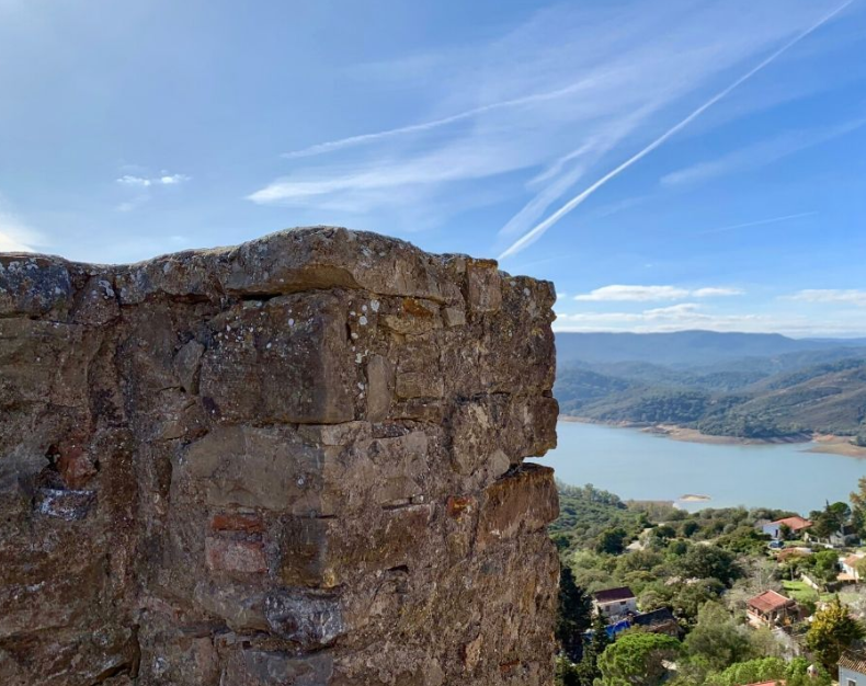 Torre de flanqueo en Castellar