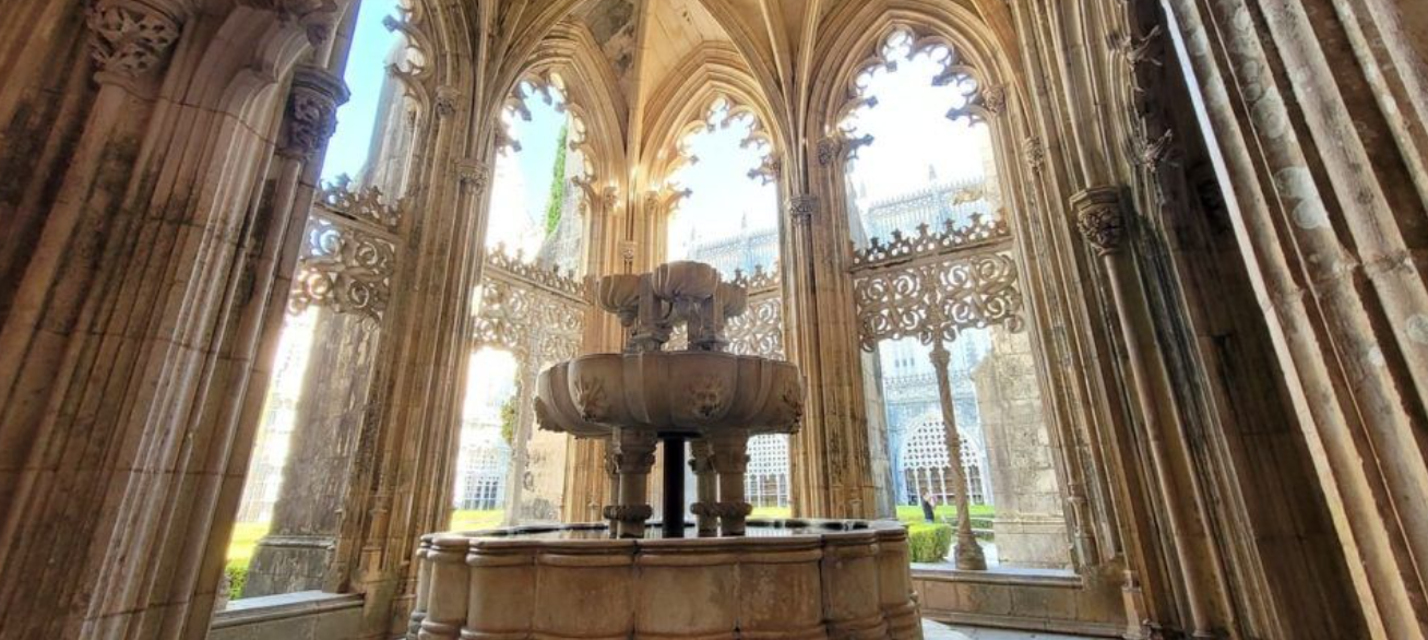 Fuente del Claustro Real