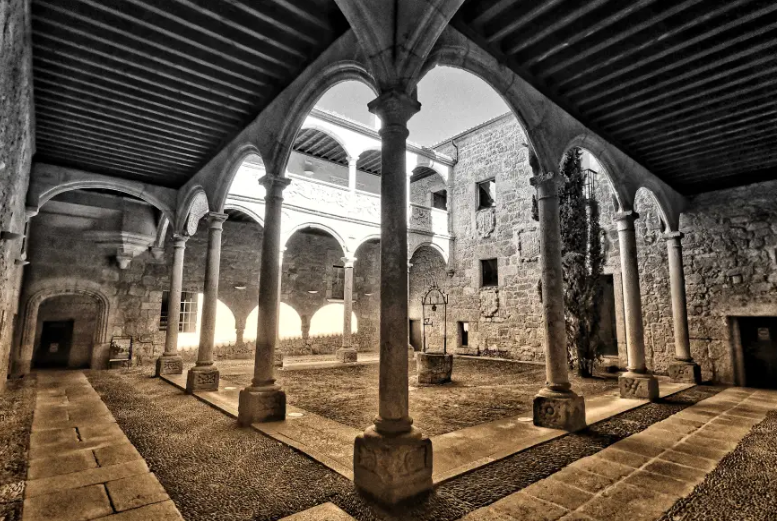 Palacio de los Águila o Casa del Príncipe 1