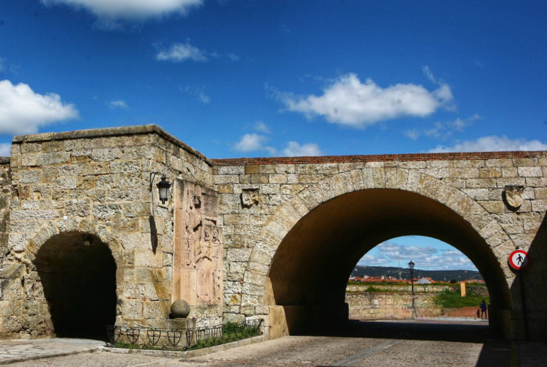 Puerta de Amayuelas 2