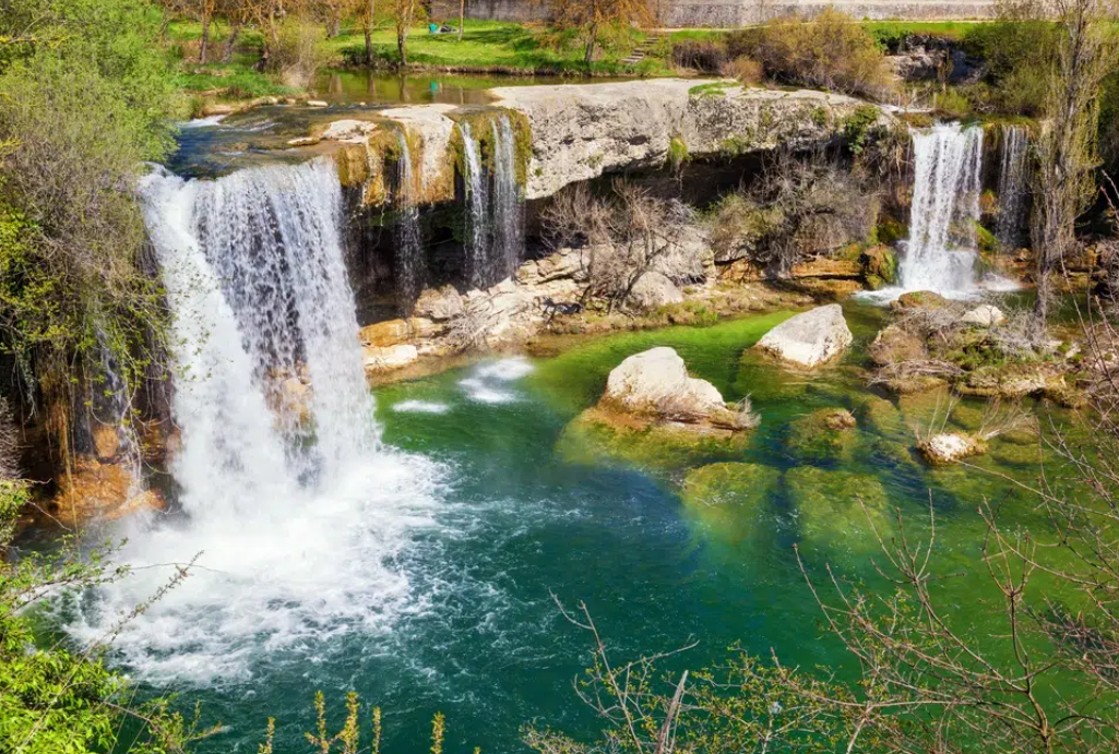 Cascada del Peñón en Pedrosa de Tobalina 2
