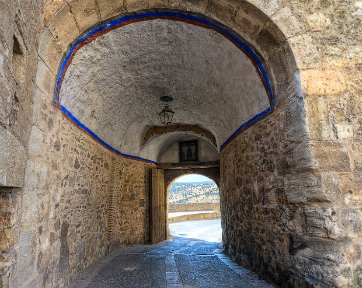 Hornacina en Puerta de la Villa 3