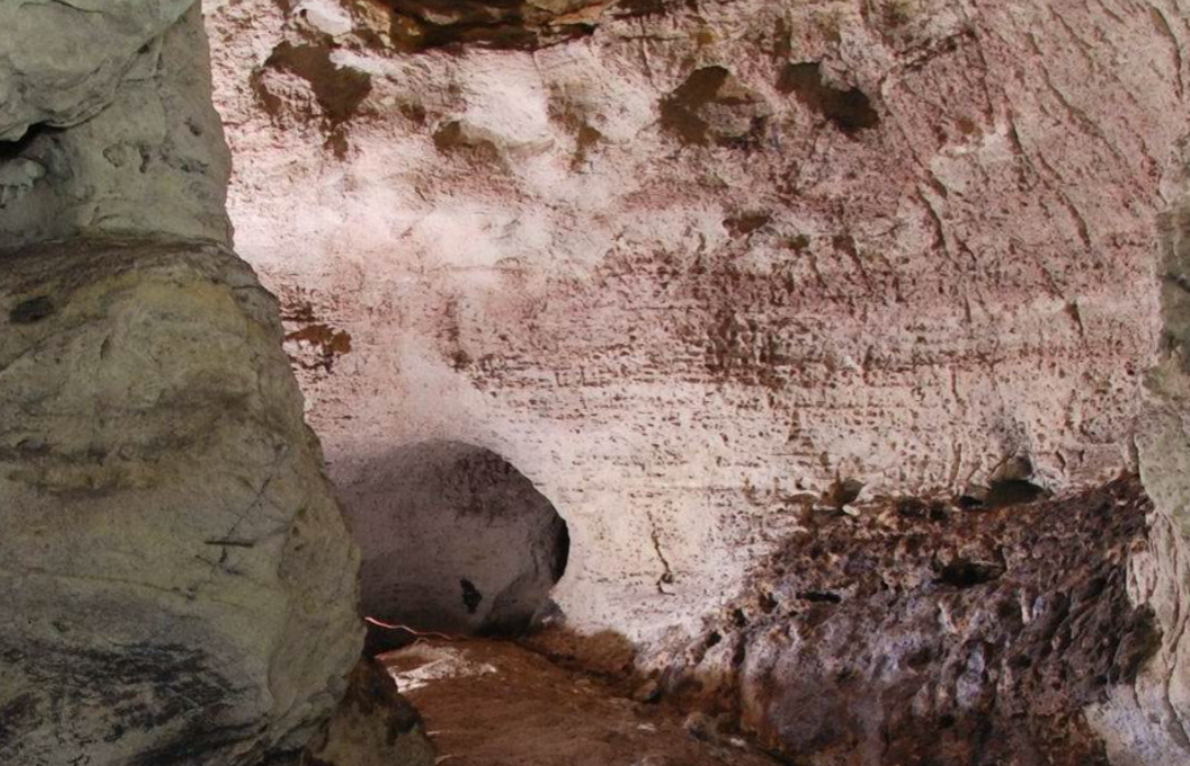 Cueva de la Griega