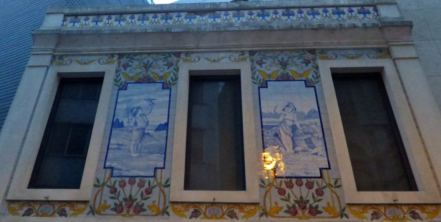 Edificio das Quatro Estaçoes