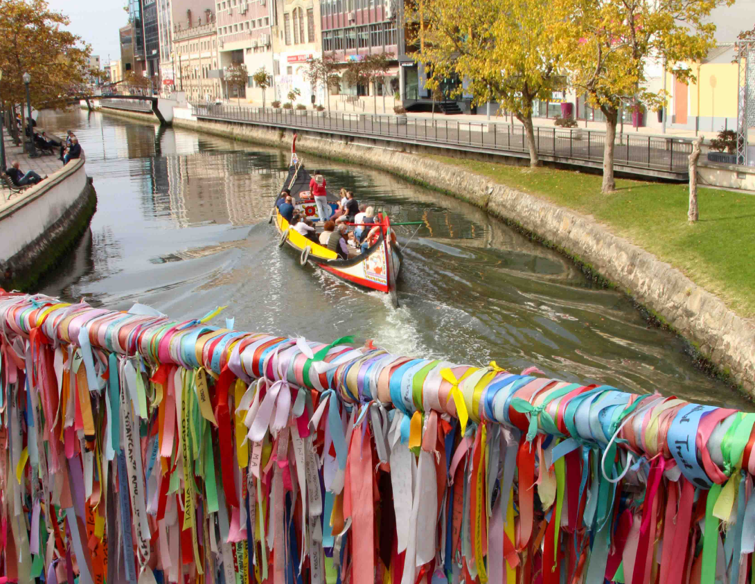 Puente de los Laços de Amizade