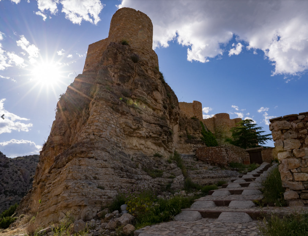 Subida al Castillo de Albarracín 1