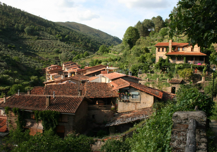 Panorámica de Robledillo de Gata 1