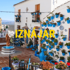 IZNÁJAR, EL PUEBLO CORDOBÉS DEL ETERNO VERANO AZUL