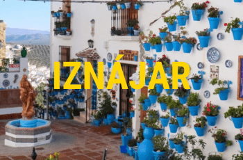 IZNÁJAR, EL PUEBLO CORDOBÉS DEL ETERNO VERANO AZUL IZNÁJAR, EL PUEBLO CORDOBÉS DEL ETERNO VERANO AZUL