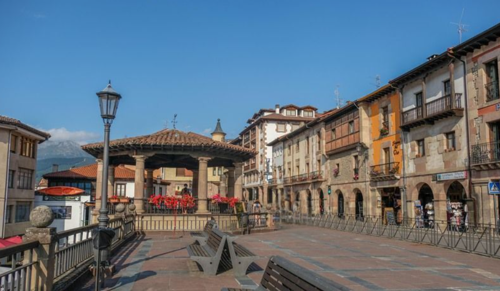 Plaza del Capitán Palacios