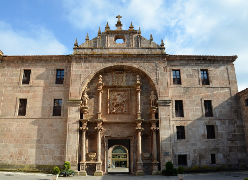Puerta Barroca del Monasterio de Yuso 1